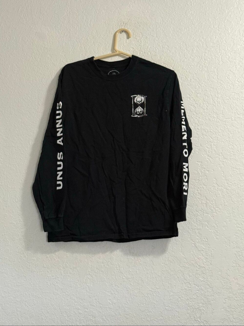 Unus Annus Memento Mori Long Sleeve Shirt Size M Black Faded